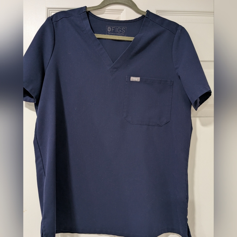 FIGs Catarina Navy Blue 1 Pocket Scrub Top